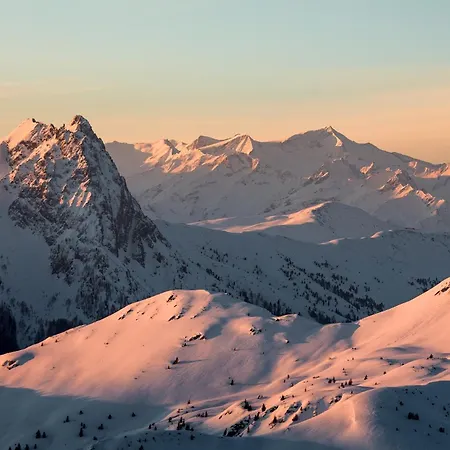 104 By Alps Apartmán *